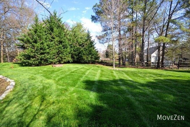 Building Photo - 10516 Rougemont Ln