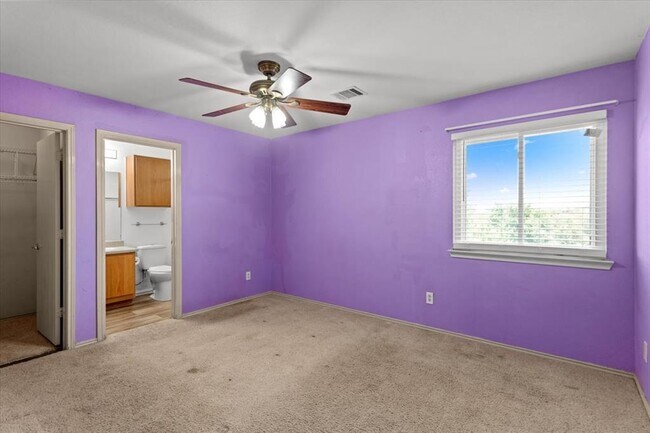 Building Photo - 12421 Briarcreek Loop