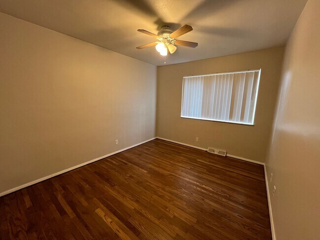 Building Photo - 9005 Olive Blvd