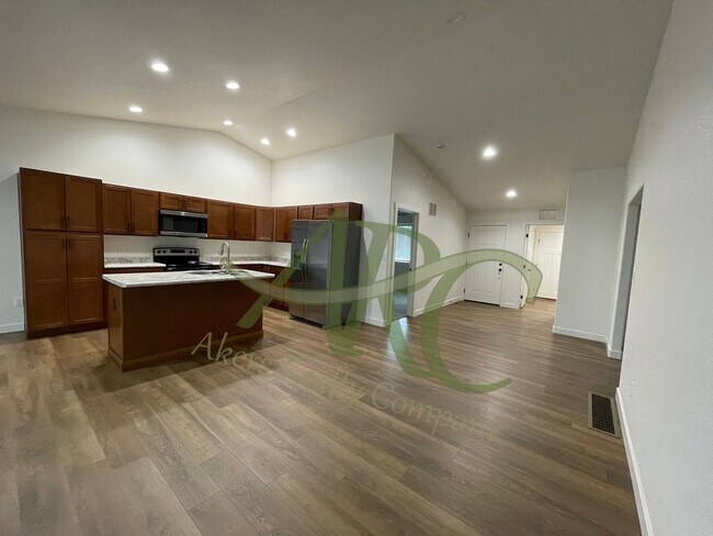 Building Photo - 968-970 S Coral Pl