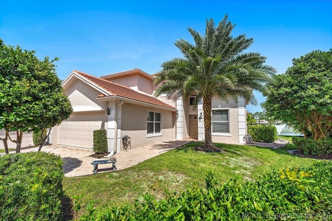 Building Photo - 8232 Heritage Club Dr