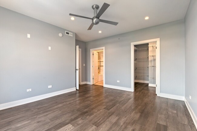 Building Photo - 635 Perrie Dr