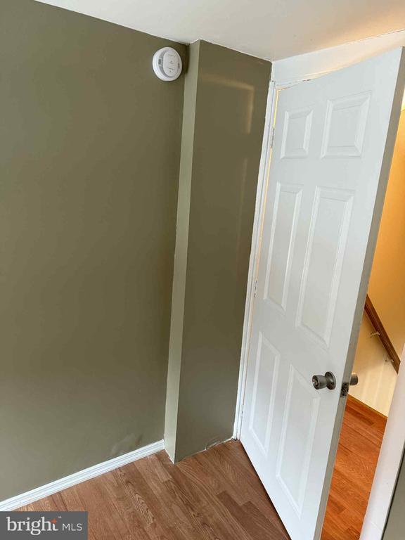 Building Photo - 1407 E Norwegian St