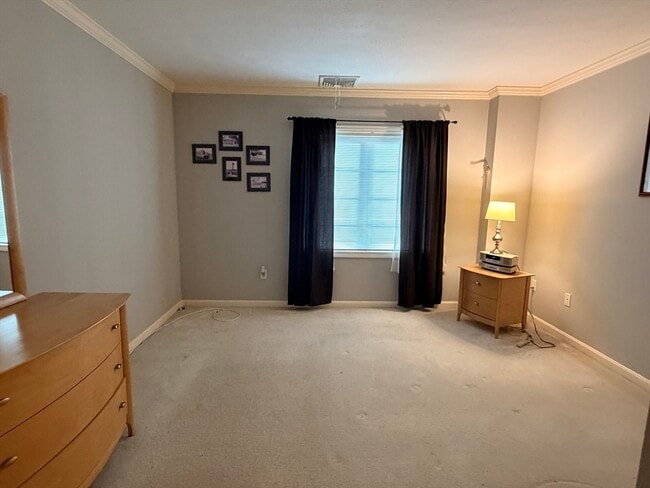 Building Photo - 7 Conant Rd