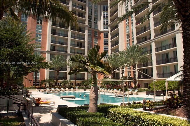 Building Photo - 550 Okeechobee Blvd