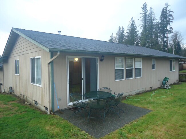 Building Photo - 211 Noble Way