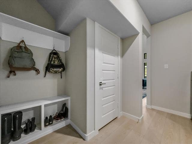 Building Photo - 413 Coyote Creek Dr