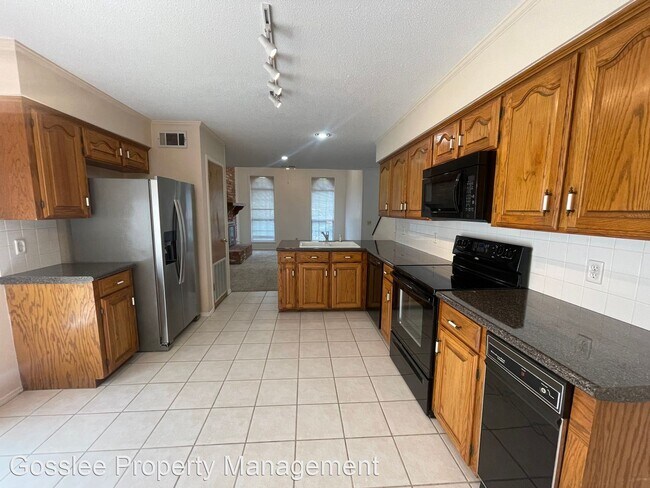 Building Photo - 2 br, 2 bath House - 8923 Glenmora Drive