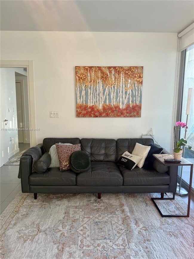 Building Photo - 200 Biscayne Blvd Way