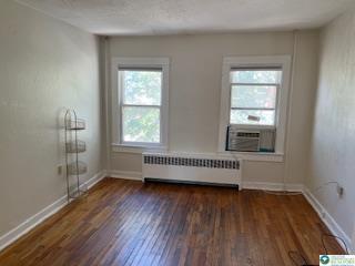Building Photo - 216 Cattell St