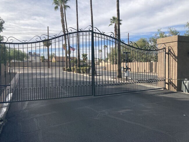 Building Photo - 11411 N 91st Ave