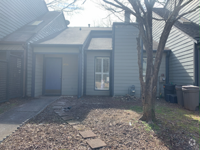 Building Photo - 272 Toweridge Dr SW