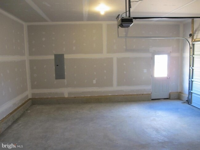 Building Photo - 43 Lee St