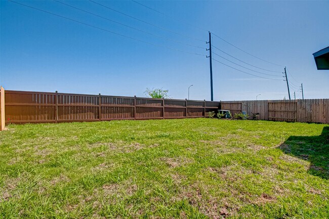 Building Photo - 8011 Colony Chase Ct
