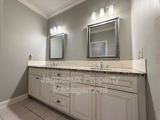 Building Photo - 108 Shallowford Dr