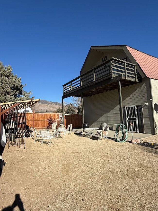 Building Photo - Dual Family Living - Horse Property - In Law Quarters