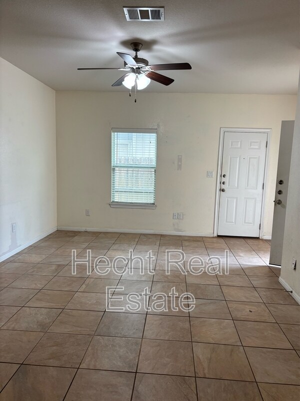 Building Photo - 342 Main St