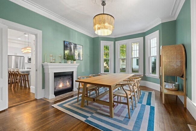 Building Photo - 90 Maple Pl