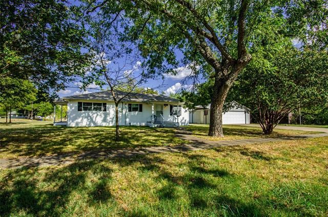 Building Photo - 104 Cole St