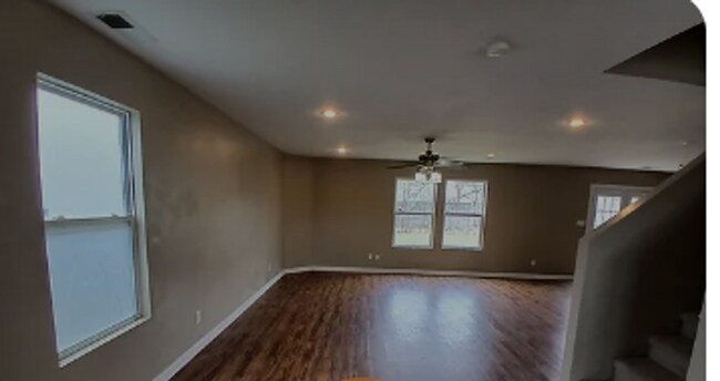 Building Photo - Coming Soon!-3/5/26-Charming 3 -bedroom Home with a move in special-$300 off first month's rent.