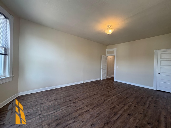 Building Photo - Rent Offers Accepted!