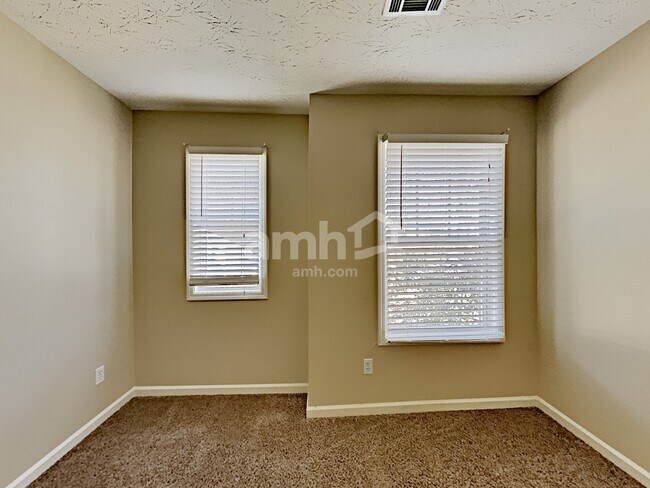 Building Photo - 507 Pond Lillies Rd