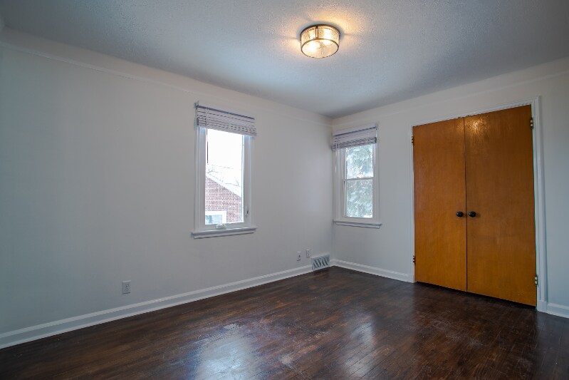 Building Photo - 4814 Erskine St