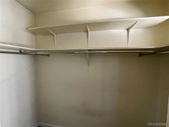 Building Photo - 2833 S Depew St