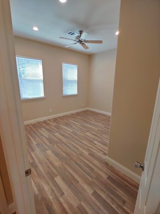 Second floor bedroom - 4926 Weeping Willow Rd