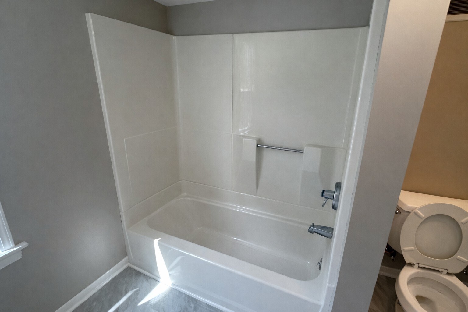 Building Photo - 1713 Sheridan St