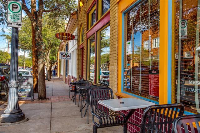 Building Photo - 112 E Oscar Dr