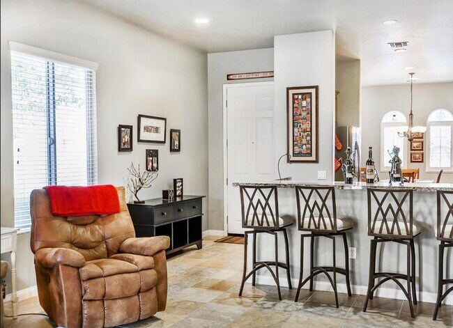Building Photo - 81690 Avenida Alturas