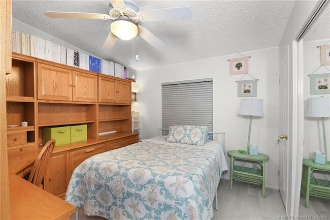 Building Photo - 7073 SE Birchwood Ln