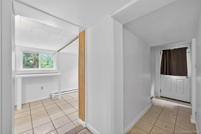 Building Photo - 15 Drechsel Ln