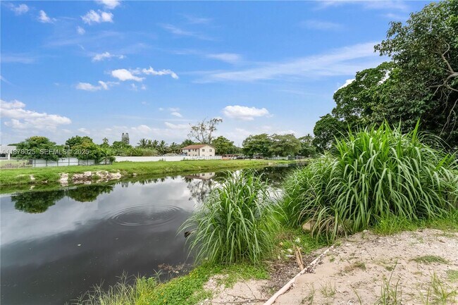 Building Photo - 1962 NW 107th St