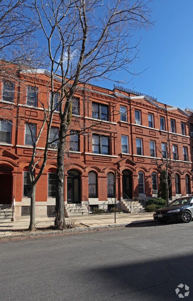 Building Photo - 1833 Bolton St
