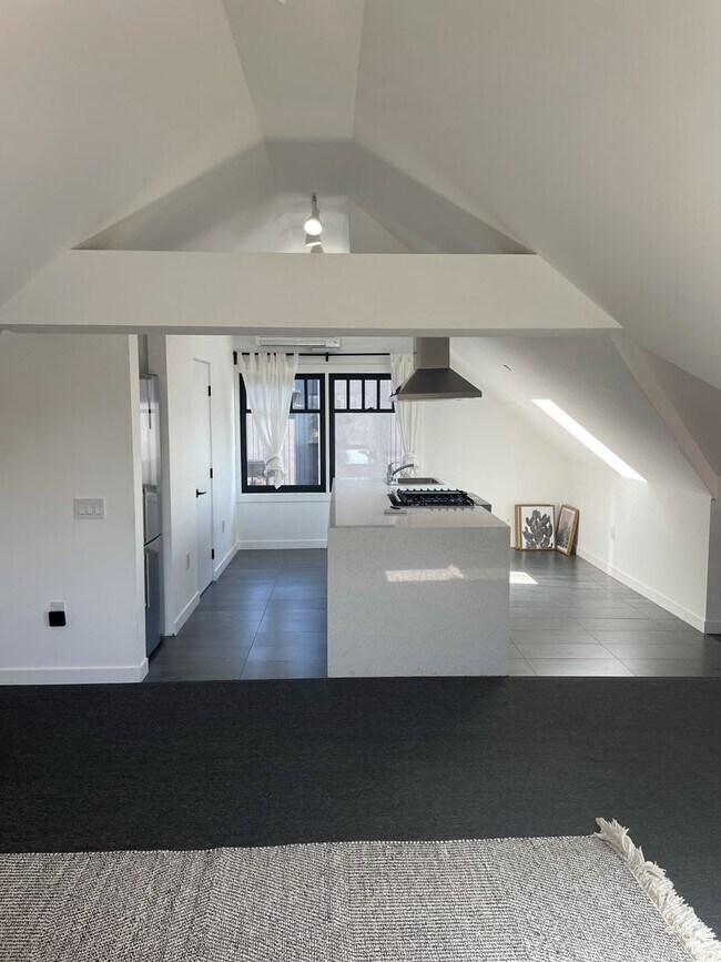 Building Photo - Truax House