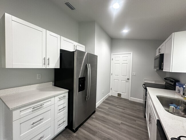 Building Photo - 2746 SW 147th Ct