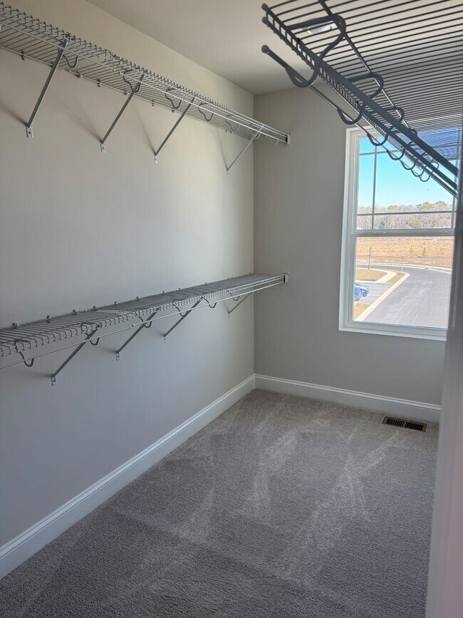 Building Photo - 35422 Wright Way