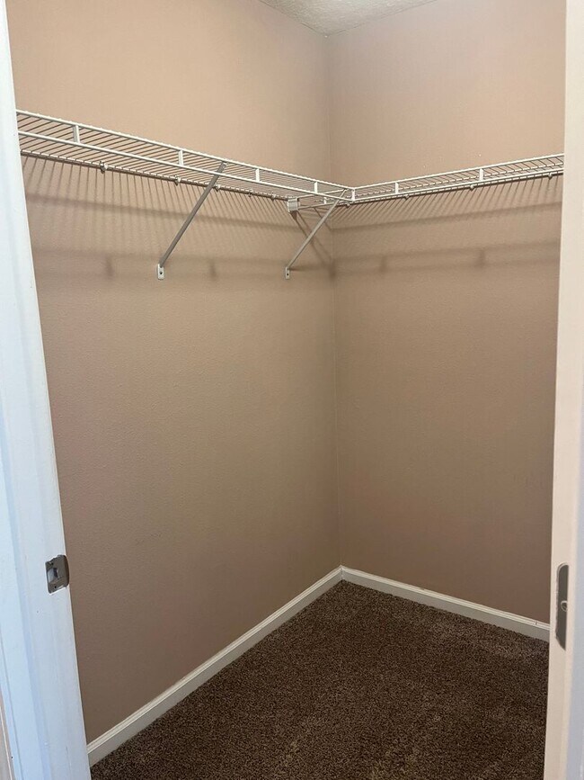 Building Photo - West Magnolia 3BR / 2BA Home Clay County