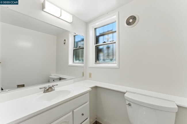 Building Photo - 1051 63rd St