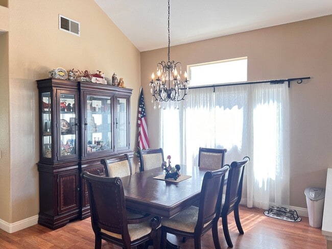 Building Photo - Scripps Ranch 4 bedroom 3 bath with Solar/...