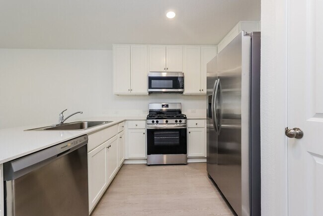 Building Photo - 1527 Crowson Rdg