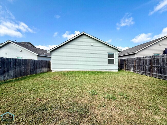 Building Photo - 5606 Dewberry Run