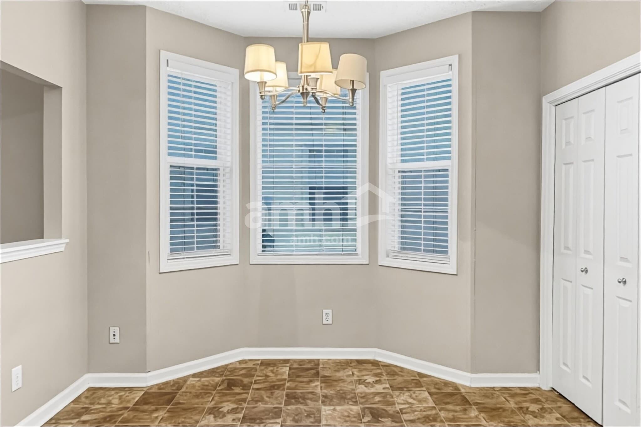Building Photo - 3151 Serenade Ct