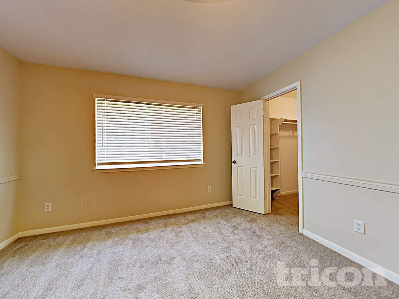Building Photo - 20103 Bambiwoods Dr