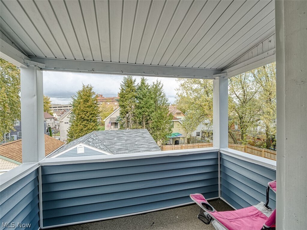 Building Photo - 3116 Searsdale Ave