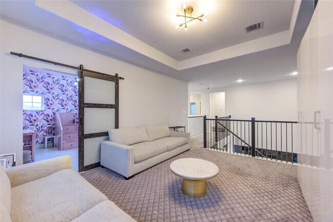 Building Photo - 1815 Longcroft Ln