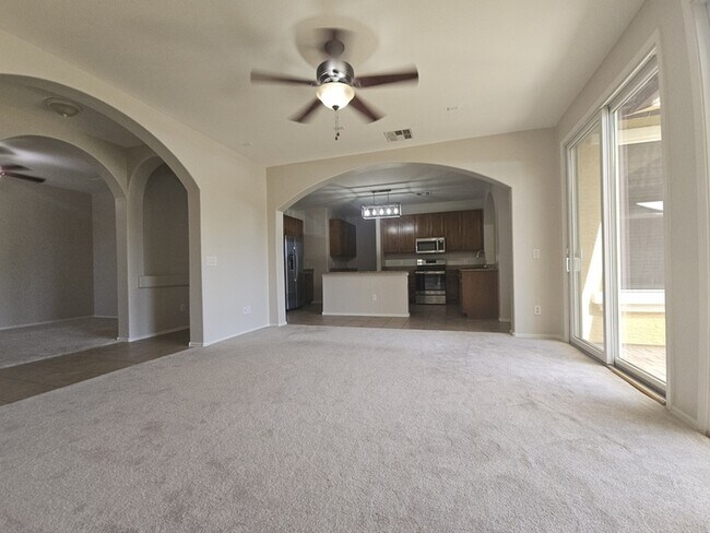 Building Photo - MOVE-IN READY HOME IN COOLEY STATION!