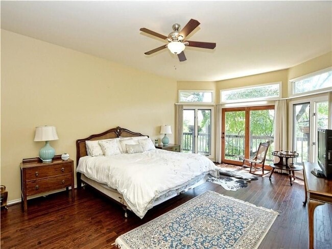 Building Photo - 205 Capri